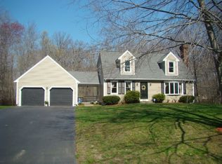 254 N Wheaton Ave, Seekonk, MA 02771