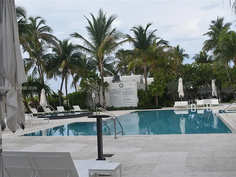 6365 Collins Ave #1211 — Photo 28