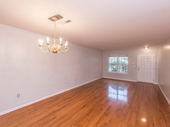 3rd image of 8694 Grassy Oak Trl