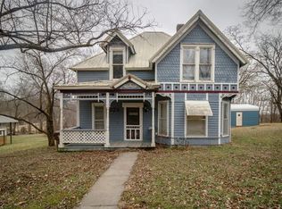 324 S Carr St, Greenfield, MO 65661