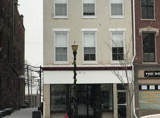 216 1/2 E Main St APT A, Madison, IN 47250