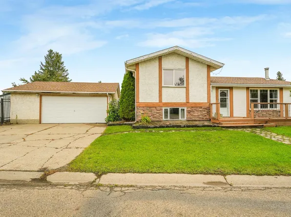 9702 95th Ave, Morinville, AB T8R 1H4
