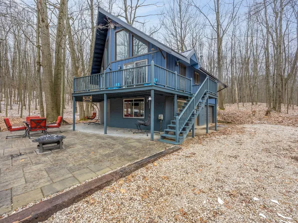 11982 Trail Creek Dr, Stanwood, MI 49346
