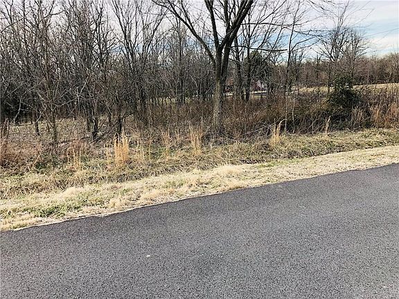 3rd image of Magrath Dr