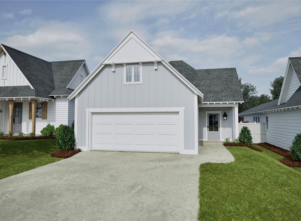 1st image of 121 Woodland Cir