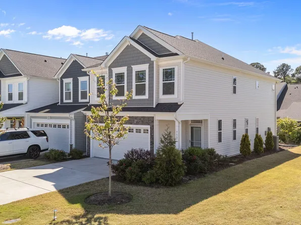 755 Creekway Dr, Fuquay Varina, NC 27526