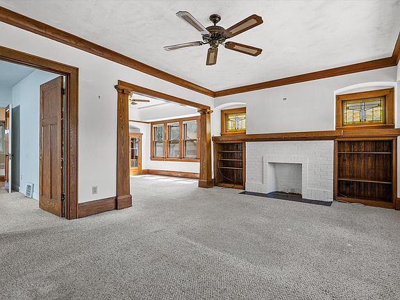 5th image of 1620 N Hawley ROAD