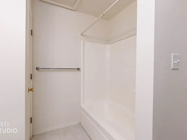 745 S 400 W #1 — Photo 14
