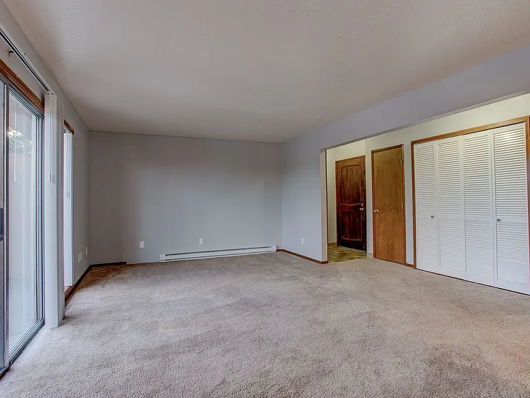 French Chateau Apartments — Photo 12
