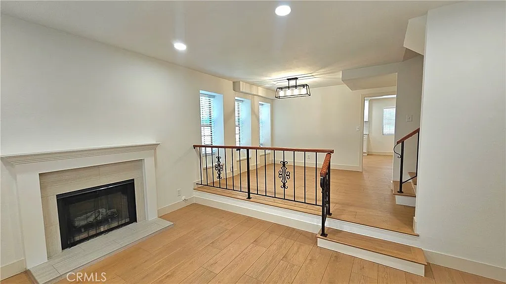 3 bed, 2.5 bath, 1500 sqft, $3,875 — Photo 4