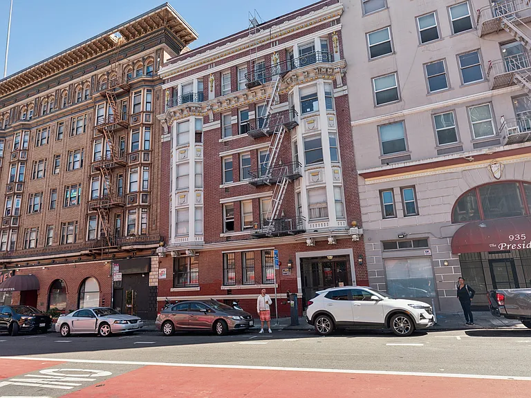 925 Geary Street — Photo 17