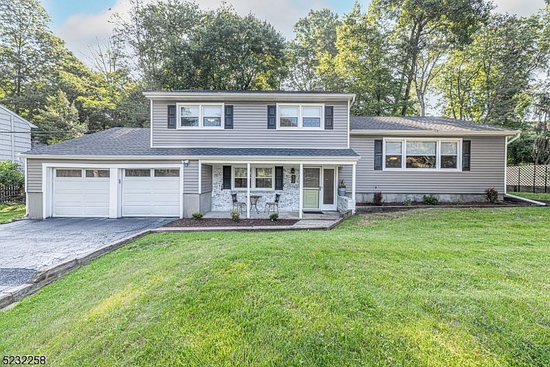 1st image of 57 Westgate Dr