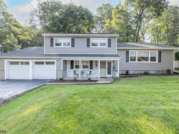 57 Westgate Dr, Sparta Twp., NJ 07871