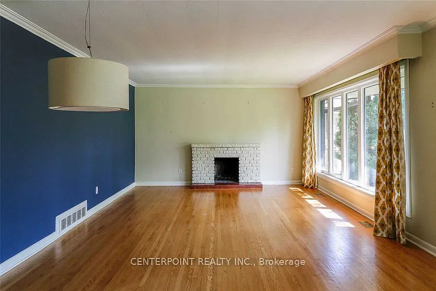 4 bed, $3,350 — Photo 2