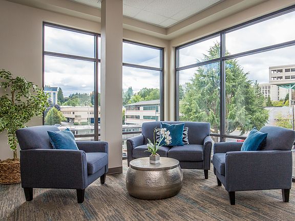 5th image of 512 12th Ave SE #409