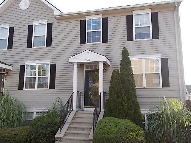 1st image of 198 Waring Dr