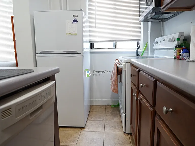 230 Walnut St #31B — Photo 11
