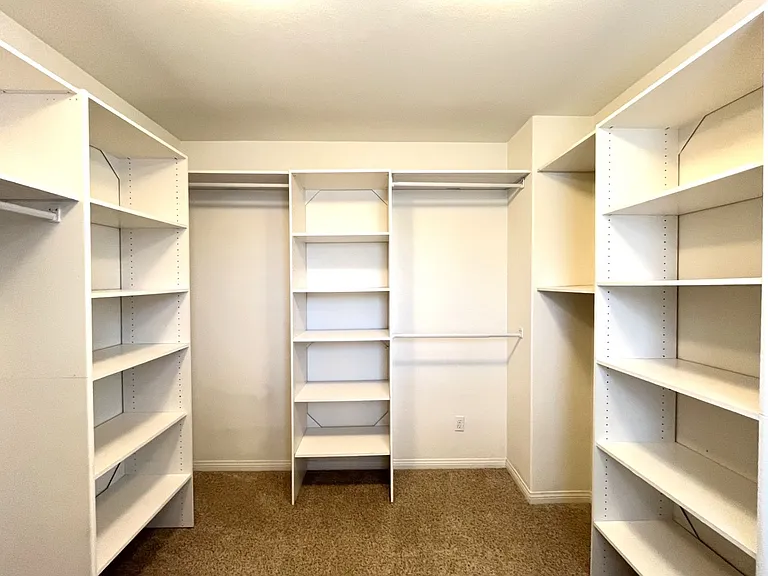 14601 Serenade Dr — Photo 23
