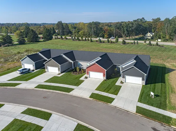 10 Percy Dr #1, Howell, MI 48843