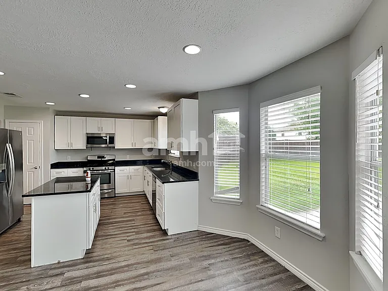 14006 Honey Bee Ct — Photo 4