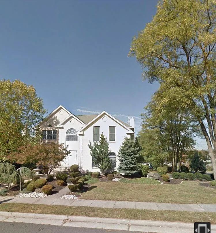 2 Sinclair Rd photo 1