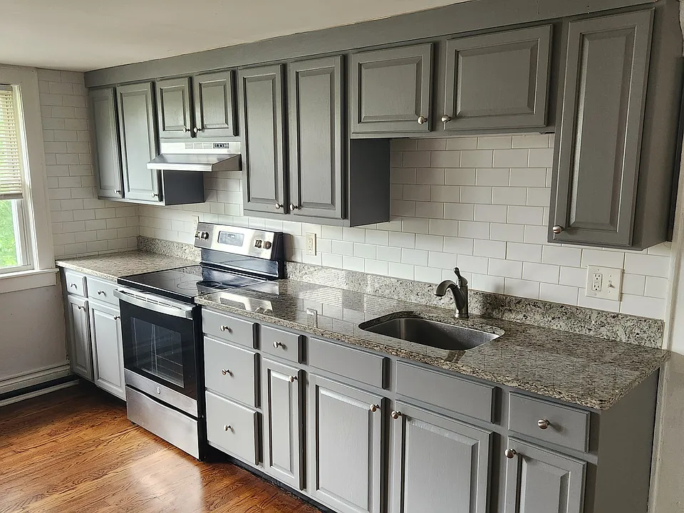 19 E Cedar St #3