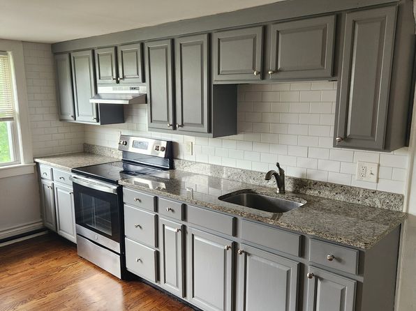 19 E Cedar St Floor 3