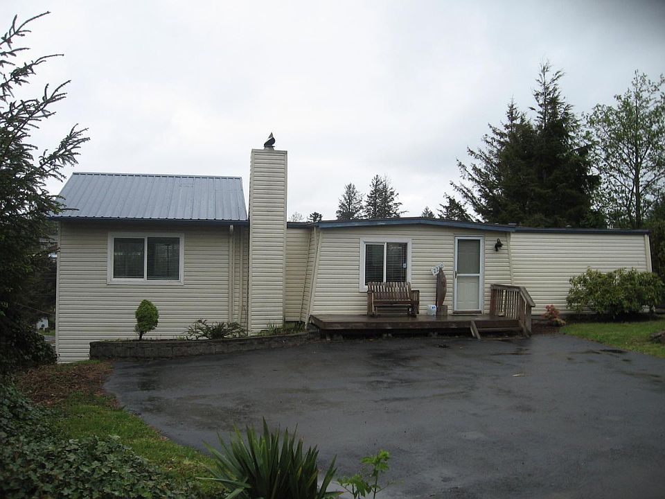 1st image of 2250 Bolton Ave W