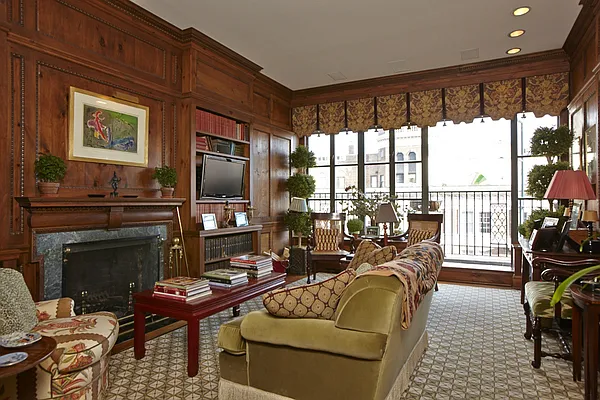 Sold by Stribling | media 10