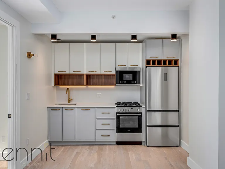 937 Rogers Ave #5R — Photo 8