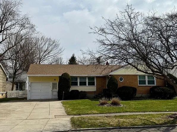 207 Burnside Dr, Tonawanda, NY 14150