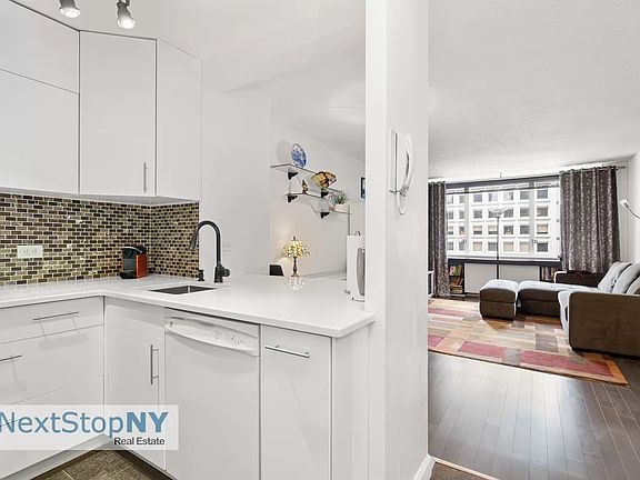 2nd image of 245 E 54th St APT 26C