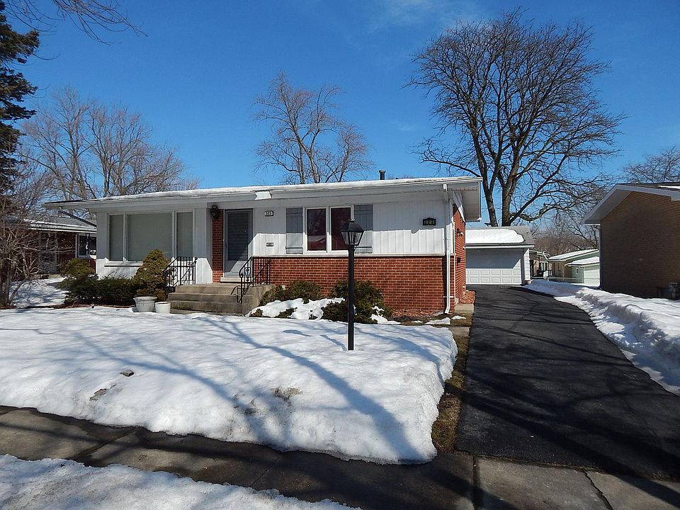 1st image of 323 W Holly Ct