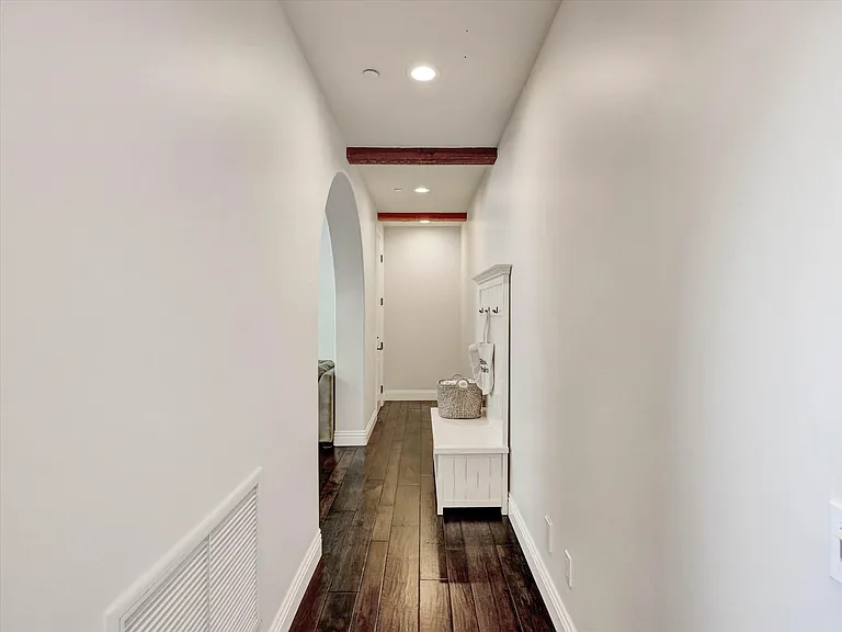 2932 Lone Jack Rd — Photo 37