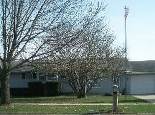 402 Nicholas Dr, Marshalltown, IA 50158