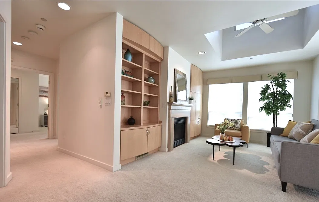 2 bed, 1303 sqft, $4,500 — Photo 2