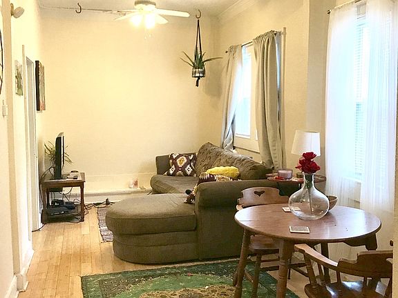 5th image of 816 E Clarke St APT 2