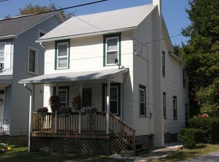 3135 Main Rd E, Emmaus, PA 18049