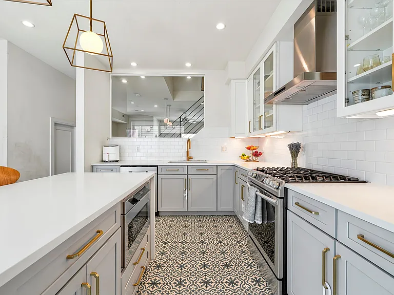 1726 N Hope St — Photo 13