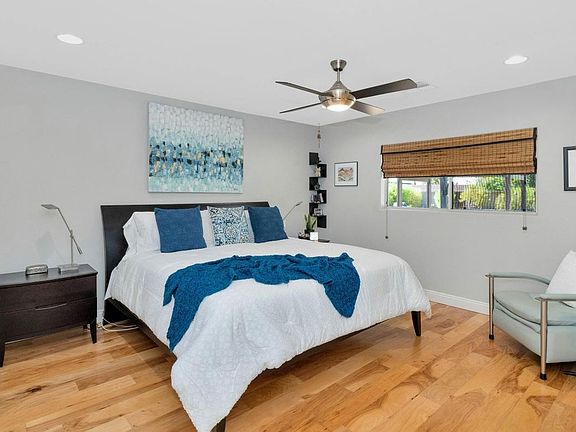 4th image of 8443 E Columbus Ave