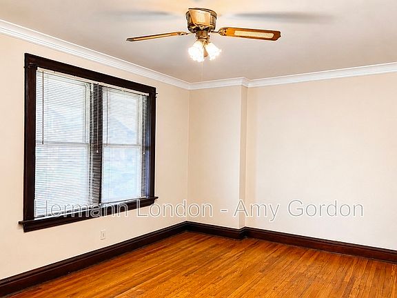 5th image of 5046 Winona Ave #B