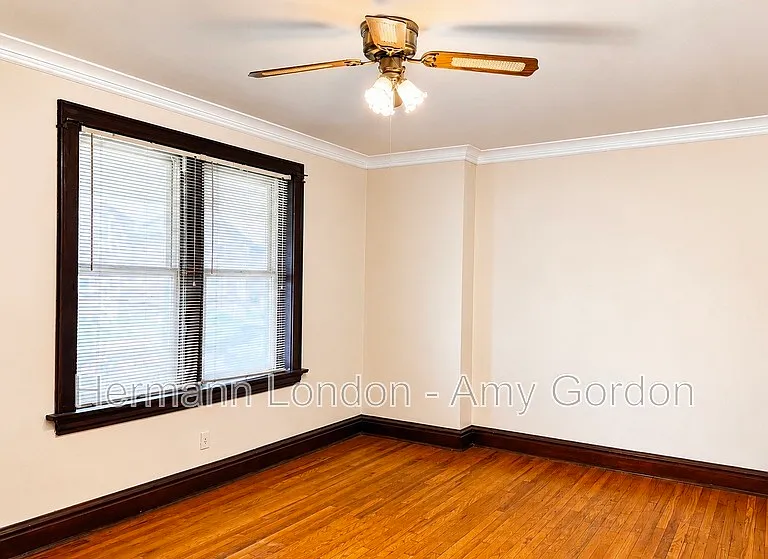 5046 Winona Ave #B — Photo 5