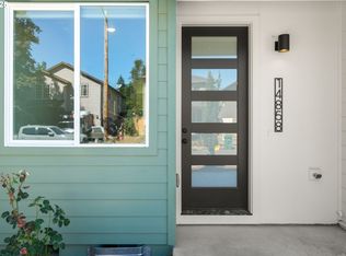 14858 NE Couch St #10, Portland, OR