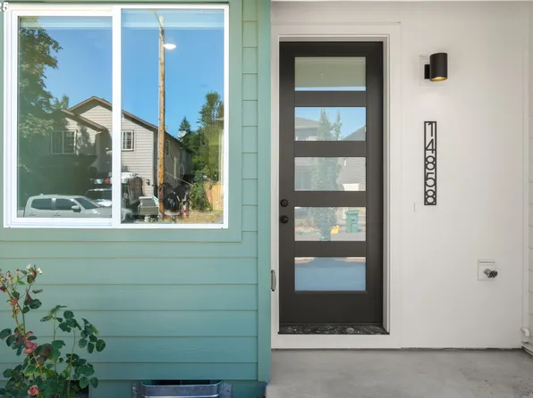 14858 NE Couch St #10, Portland, OR 97230