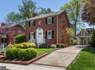 4330 Kentbury Dr, Bethesda, MD 20814