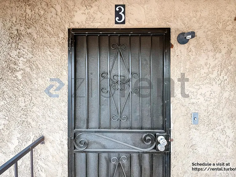 2458 S Normandie Ave #3 — Photo 16