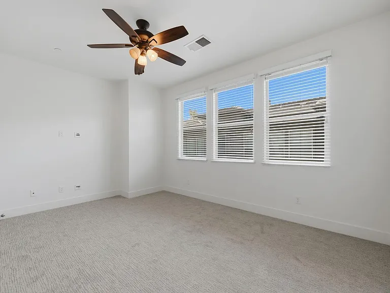 2440 Aperture Cir — Photo 13