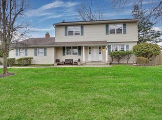 41 Dwight Dr, Ocean, NJ 07712