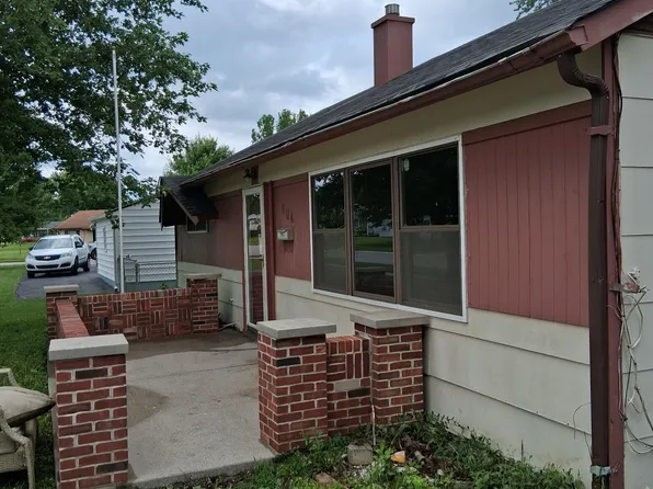 604 Carol Dr, Greenwood, IN 46143