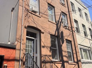 106 6th St APT 2, Hoboken, NJ 07030